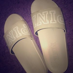 light grey Victoria Secret slides💗